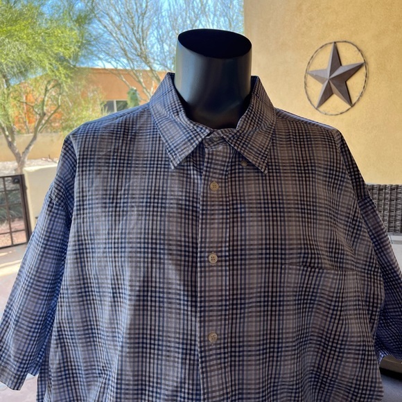 NWOT checked Roundtree and Yorke button up - Picture 3 of 4